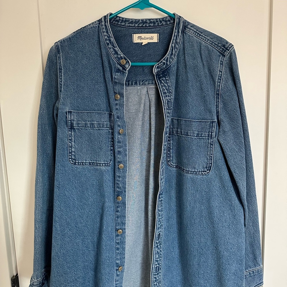 Madewell Blue Denim Button-Up Shirt, size Medium